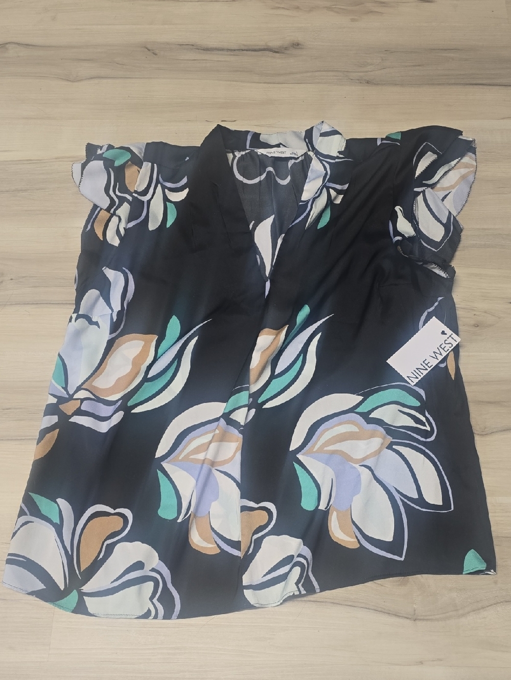 Nine West Black Floral V-Neck Flutter Sleeve Top